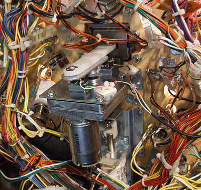 The platform mechanism under the playfield