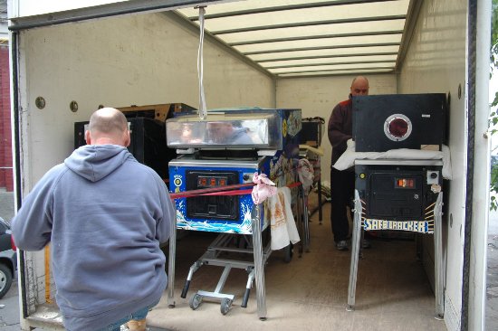 Machines arrive for the Night of Pinballs