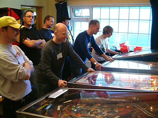 Players in the Irish Pinball Open