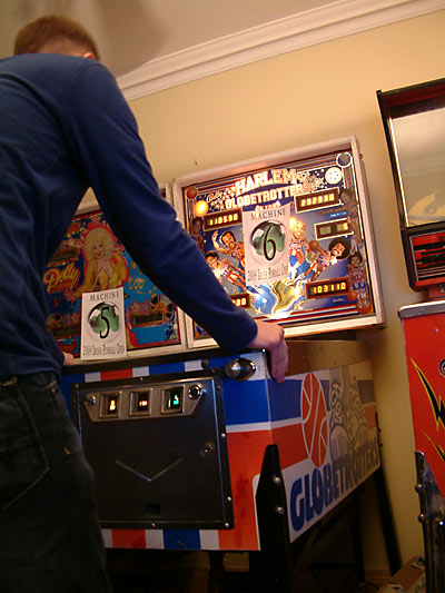 Greg Mott plays for the last spot in the final