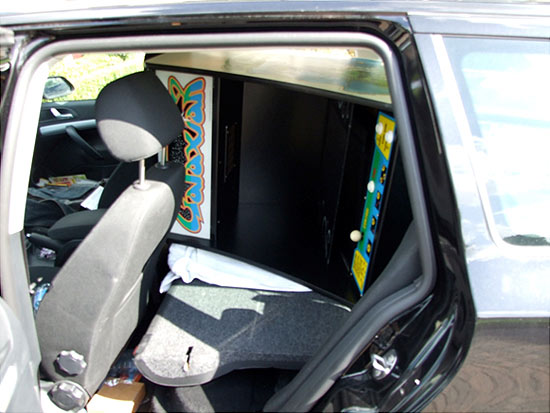 Andr&eacute;'s car loaded with his Galaxian before he made the trip to us - I bet he was out bed earlier than I was :))