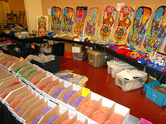 The Illinois Pinball stand