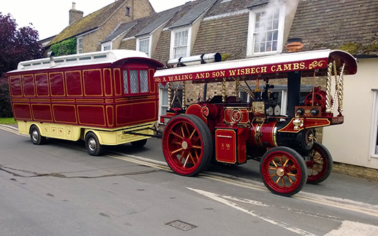 The steam-powered traction engine