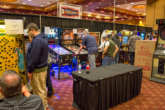 The DFW Pinball Arcade Club has a great display of pinballs and videos