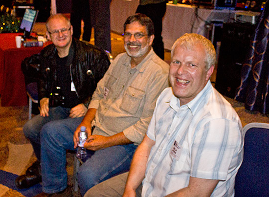 Gary Flower and Dennis Nordman - one half of Team WhizBang - talk tactics with Wild Zero's Eddie Mole