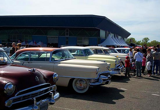 Outside the Vierzon exhibition hall