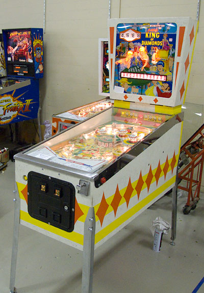 The Retro Pinball King Of Diamonds