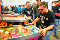 Players at the 5th Torneo de Pinballs Ciudad de Silla near Vanencia