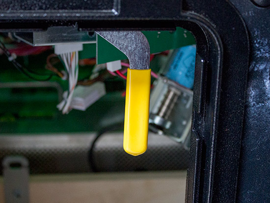 The lock bar release lever