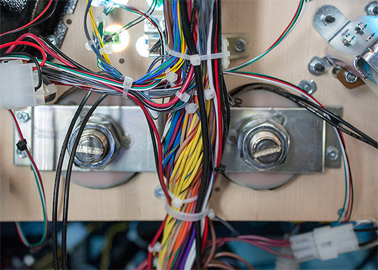 The two ball-grab magnets at the top of the orbit lane