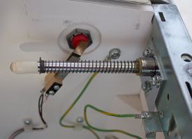 The right inner cabinet 
