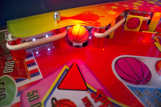 Special can be lit on the side basketball targets
