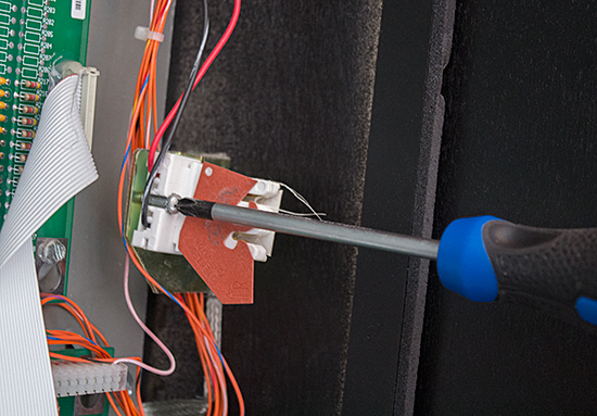 Removing the right-hand tube mount