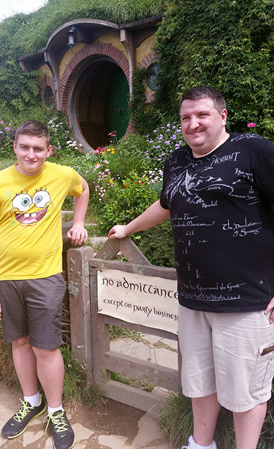 Adam and Franck at Bilbo's home in Hobbiton 