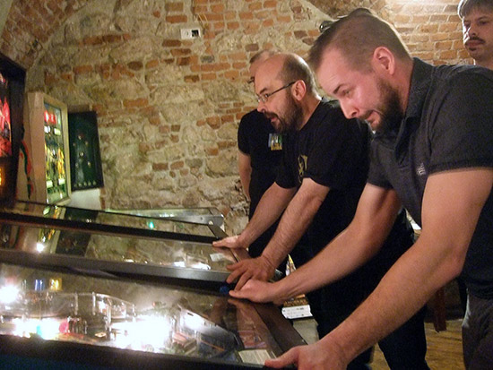 Daniel Kaczmarek playing in the Beer Cup II - where not everyone is so fearless!