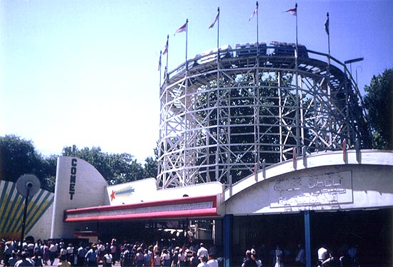 Entrance to Riverview's Comet