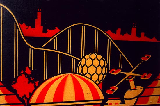 Chicago's skyline outline on the side cabinet artwork