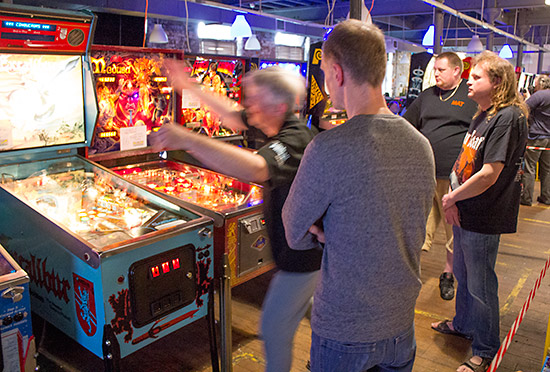 David is exasperated as he fails to win with his last ball