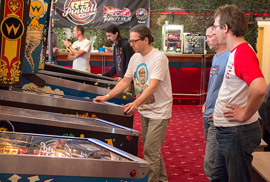 Stefan and Roland play a tie-breaker for first place in Group C