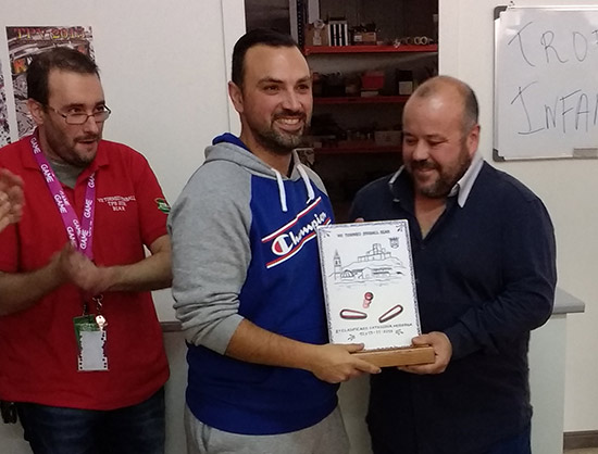 Second place, Valent&iacute;n Camarena