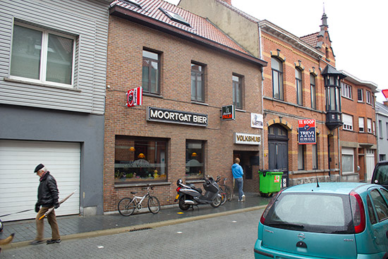 The Volkshuis caf&eacute; 