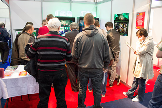 A busy day at the Pinball Heaven/Jersey Jack Pinball stand