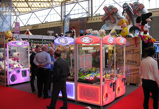 Elaut, the market leader when it comes to cranes and innovative coin pushers