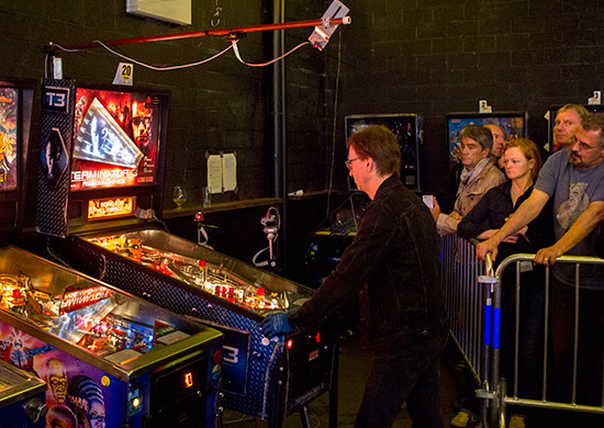 Jochen starts multiball and scores a super jackpot on his first ball
