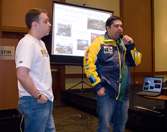 Iure and Cid making their presentation