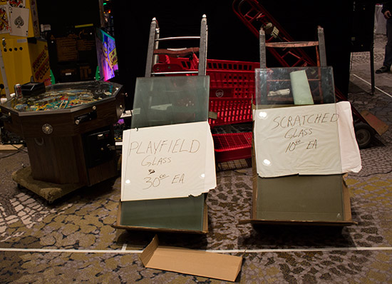Playfield glass was available in two varieties