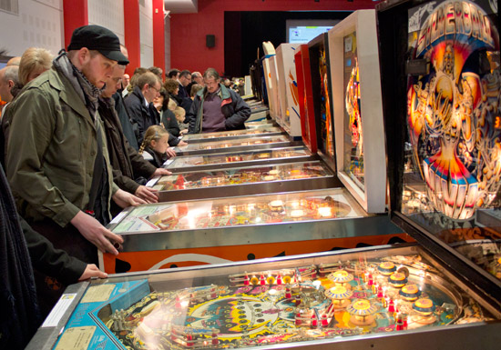 Free-play machines