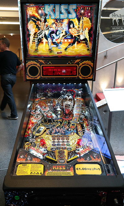 The German version of Kiss with the different logo design