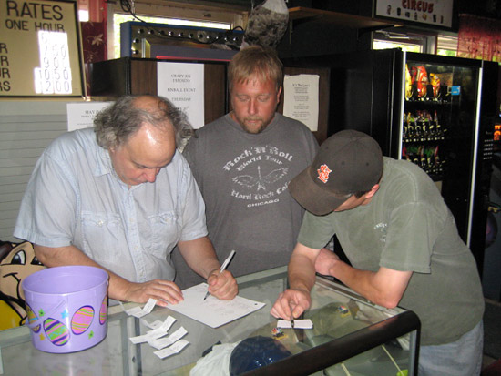 Players readying for the final round of the Survivor tournament