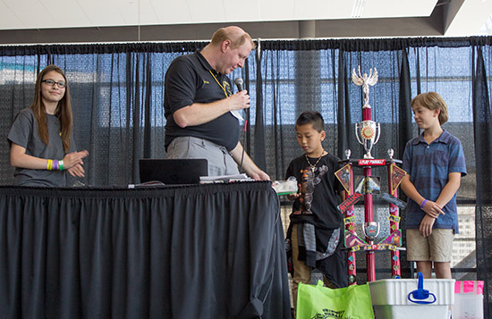 Third place, JJ