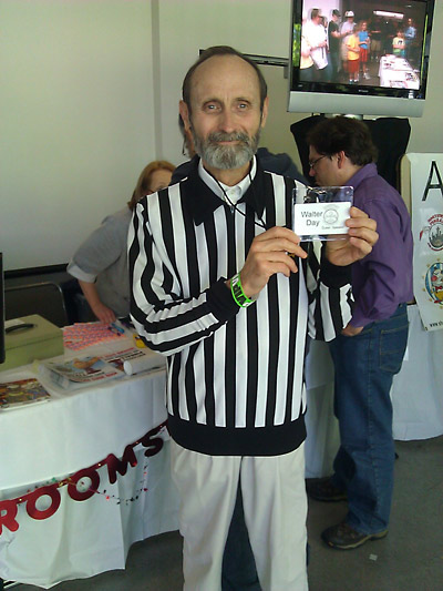 Walter Day, of "King of Kong" fame, arrives at the show
