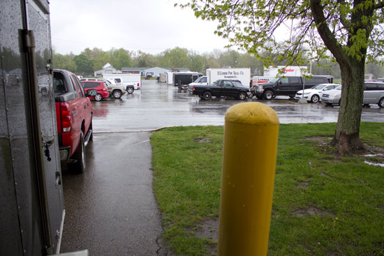A wet Friday morning for unloading vehicles