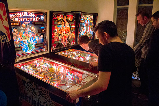 Classic solid-state Ballys: Harlem Globetrotters, Flash Gordon and Kings of Steel