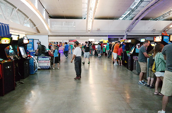 Free play arcade video games
