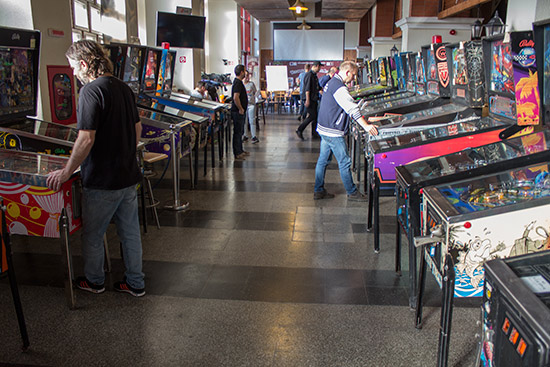 Modern machines on the right, '80s and modern on the left