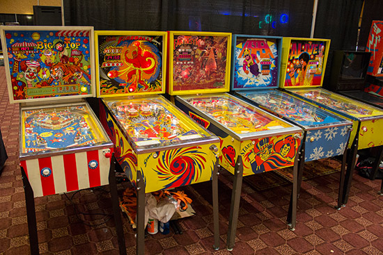 A nice collection of home model pinballs