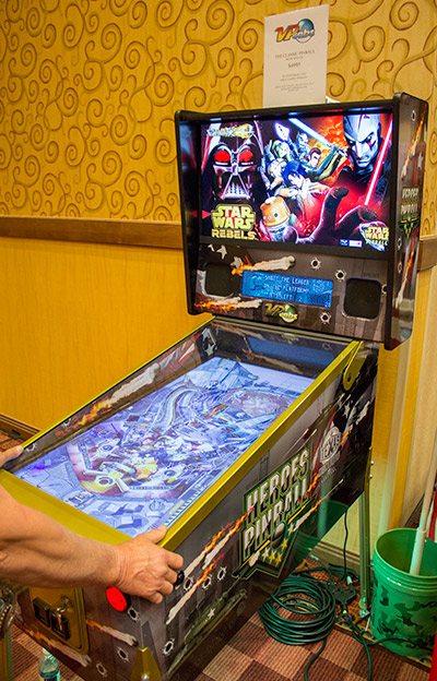 VP Cabs' virtual pinball machine