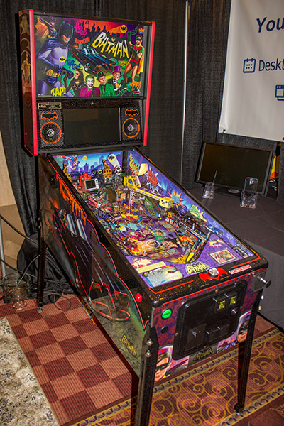 Brett Butler of Clear Gem had generously brought his Batman 66 Super LE along for everyone to enjoy 