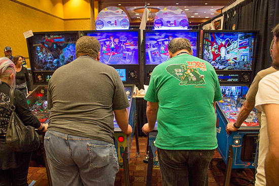 Spooky Pinball brought a Rob Zombie's Spookshow International, two The Jetsons and a Domino's Pizza pinball