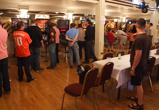 Players in the UK Pinball Open