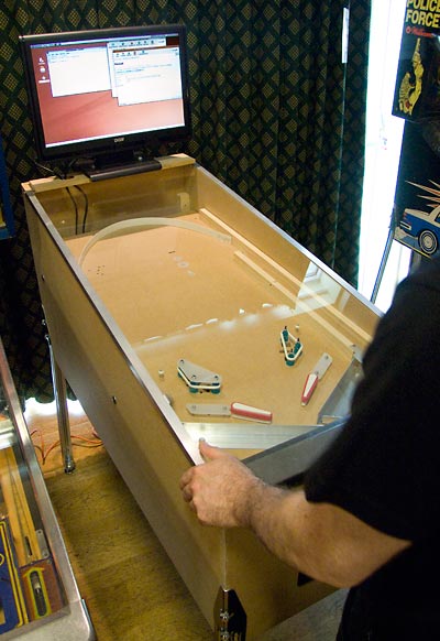 Paul Bustin's home-built pinball
