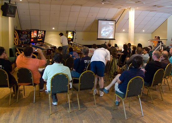 Paul Jongma steps up to begin the EPC 2009 final