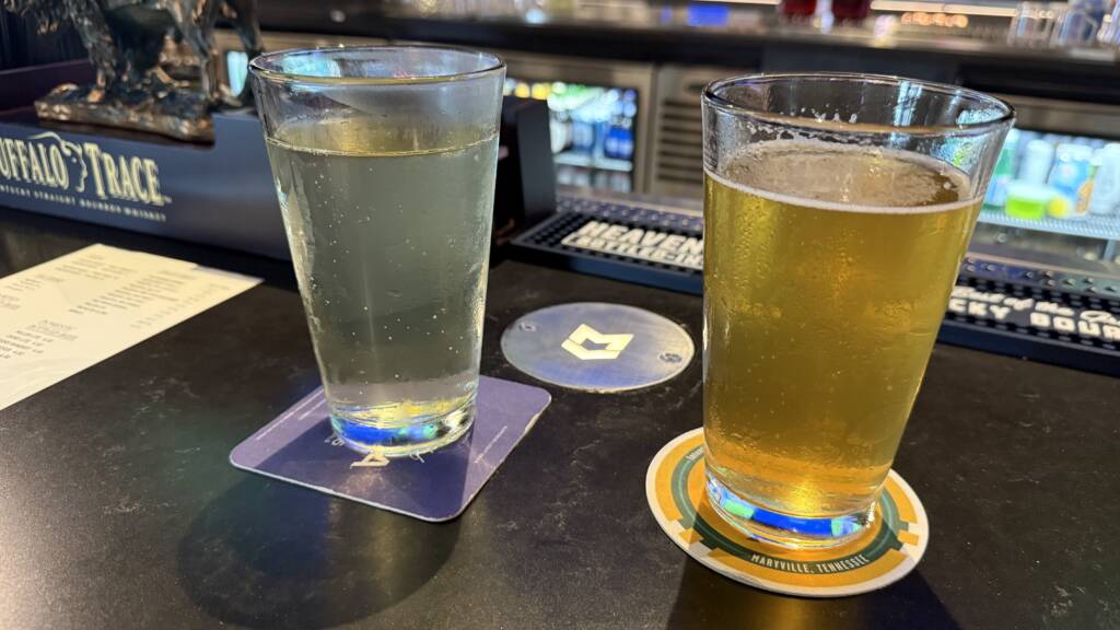Peaceful Side's  '1 For Each Hand' sour (L) and Peaceful Side's Wheat beer (R)