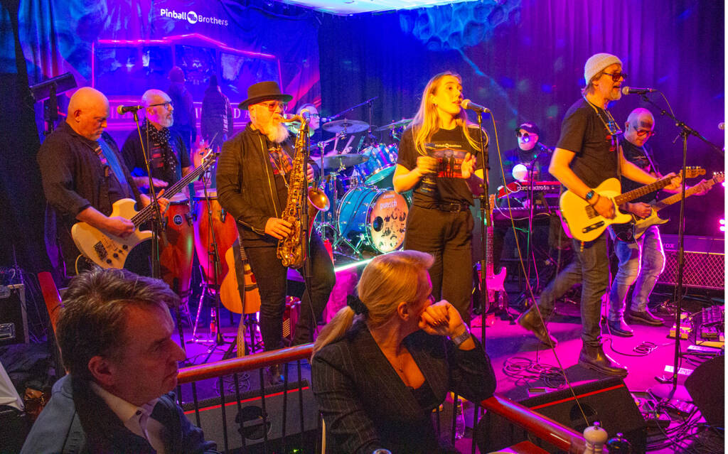Punsch performing at the ABBA pinball launch party