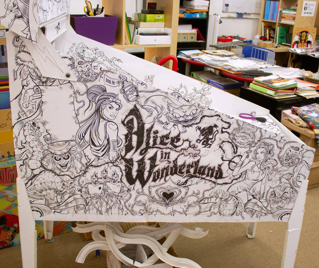 Cabinet line art for Zidware's Alice in Wonderland