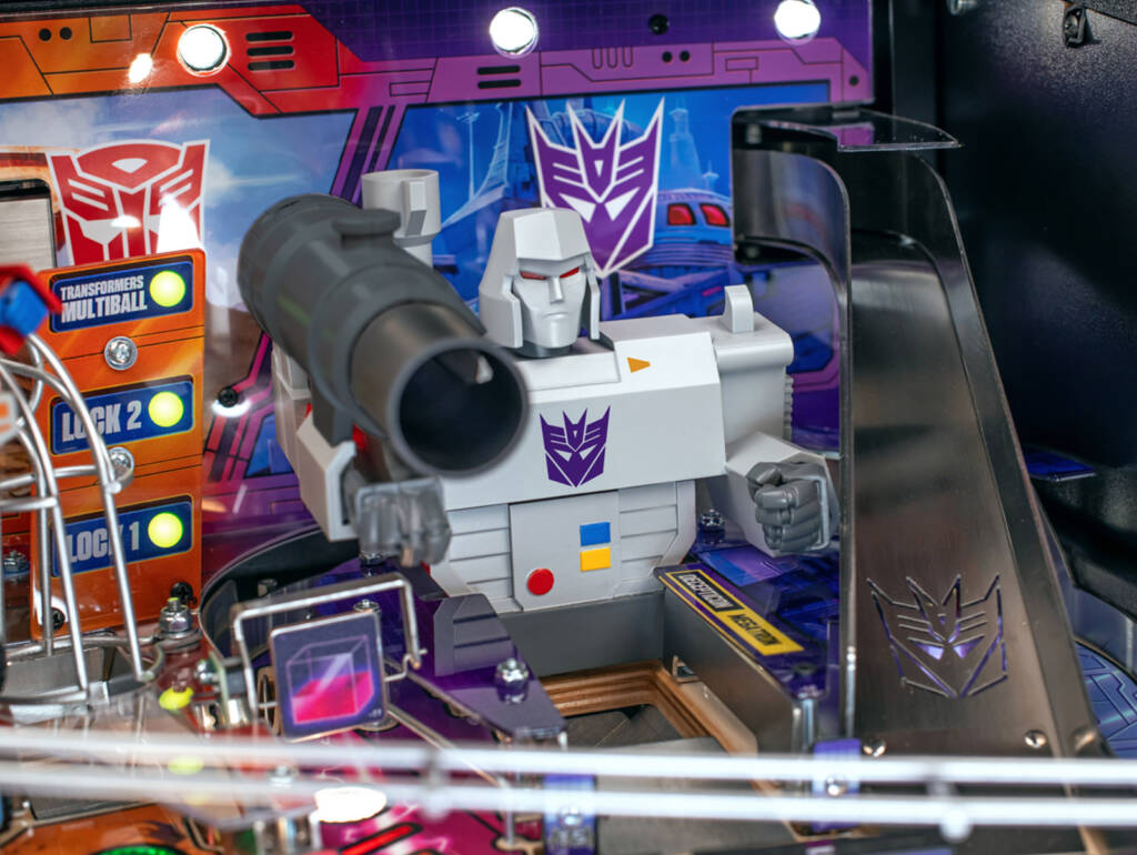 Megatron is a static, not functioning toy on the Pro model